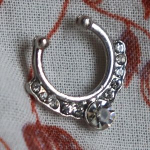 CLIP ON SEPTUM RING